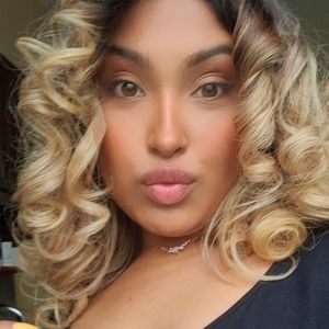 Meet your Posher, Eva